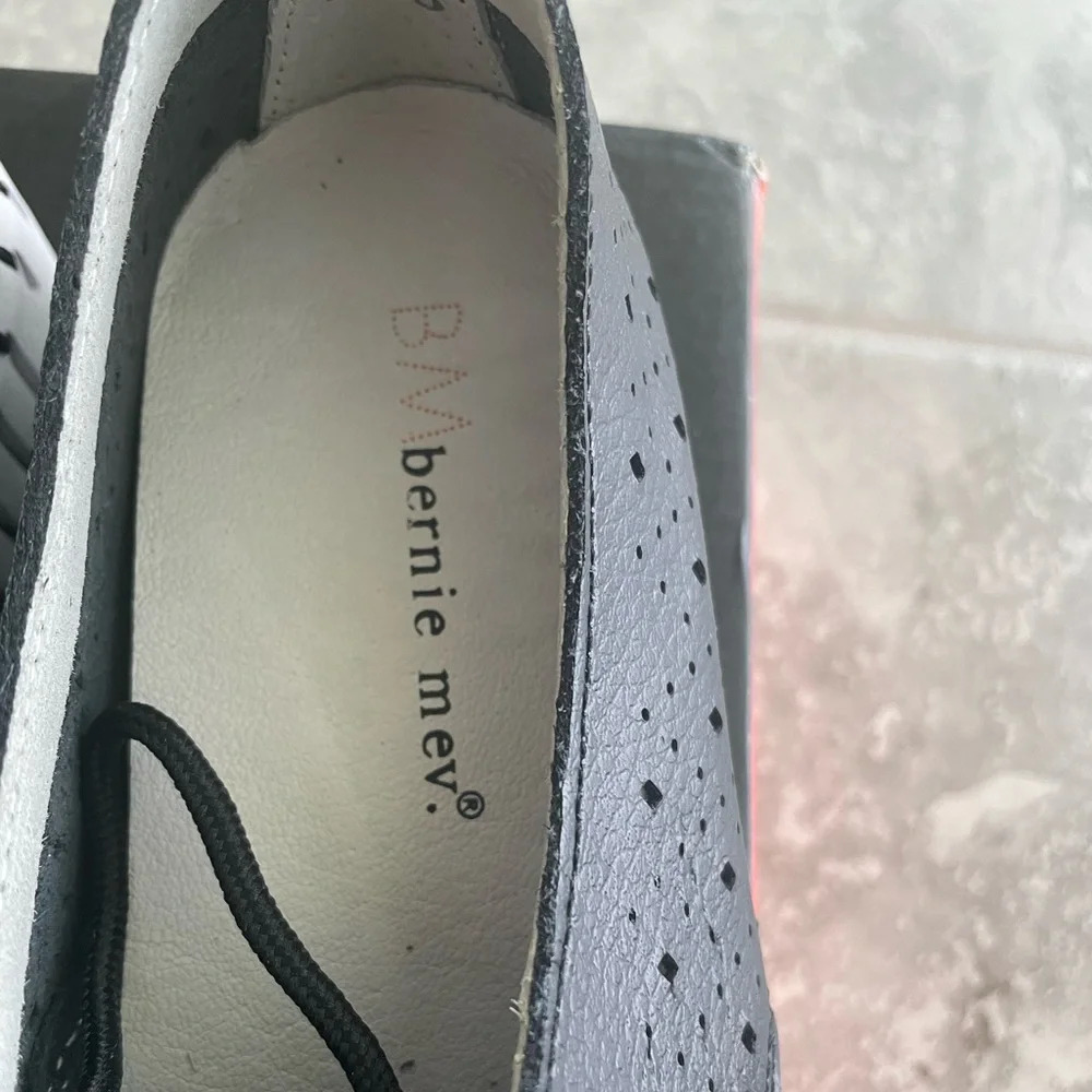 Bernie Mev. Womens TW36 Black Oxford Shoes - Picture 3 of 5